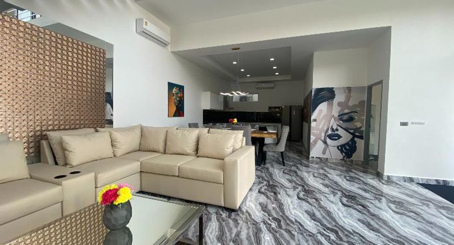 Casa en venta de 6 habitaciones en Bang Lamung, Chonburi