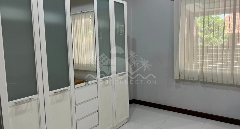 Casa en venta y en alquiler de 3 habitaciones en Bang Lamung, Chonburi