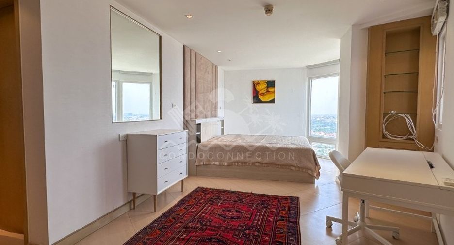 For sale 2 bedrooms condo in Yan Nawa, Bangkok