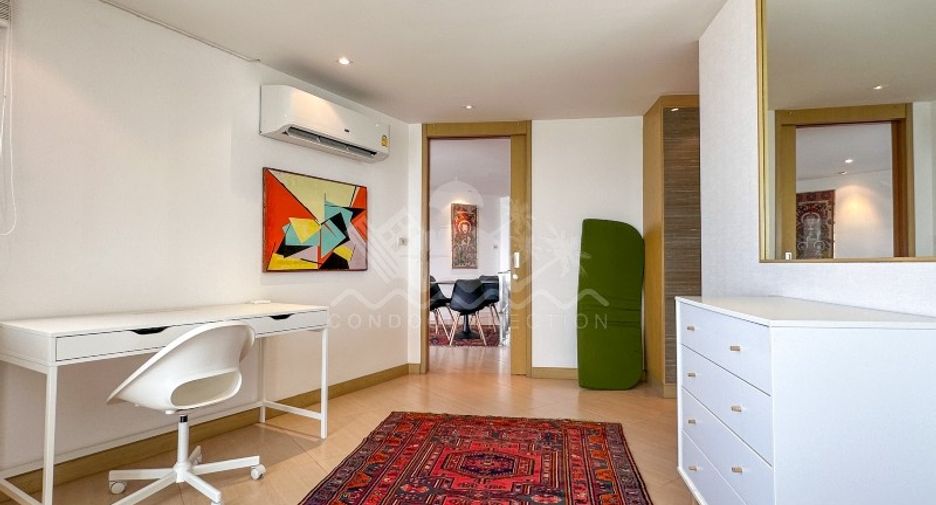 For sale 2 bedrooms condo in Yan Nawa, Bangkok