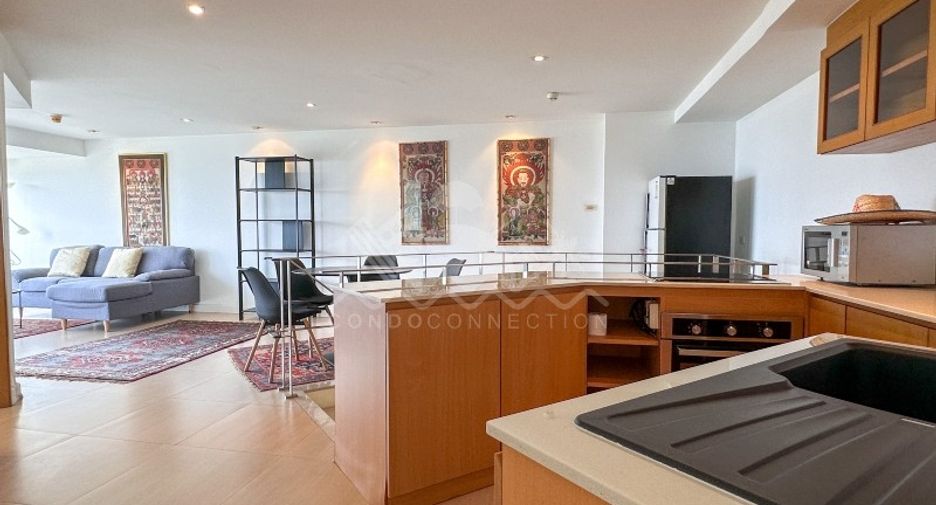 For sale 2 bedrooms condo in Yan Nawa, Bangkok