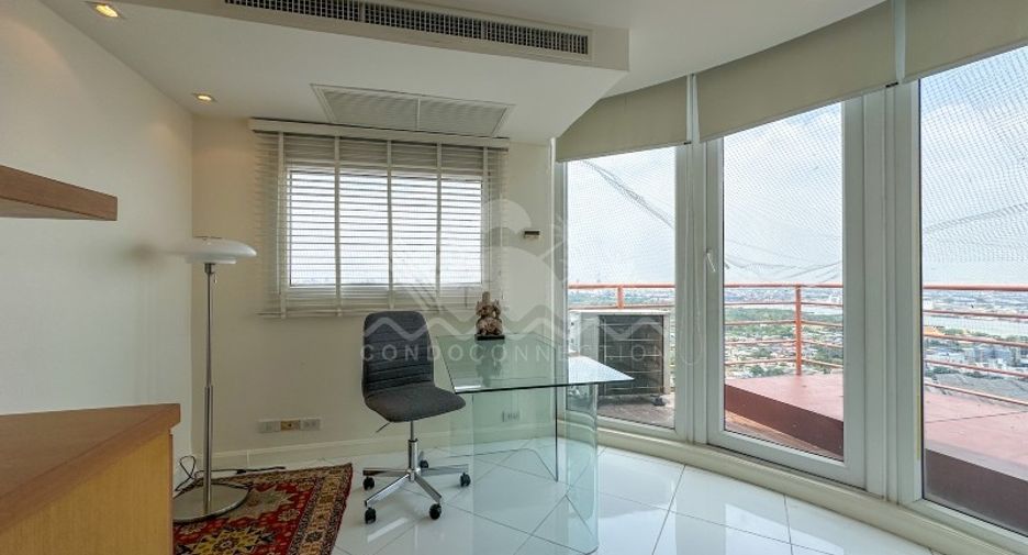 For sale 2 bedrooms condo in Yan Nawa, Bangkok