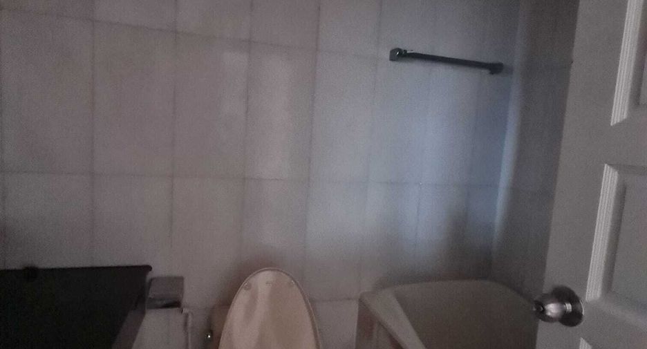 For sale 4 bedrooms condo in Khlong Toei, Bangkok