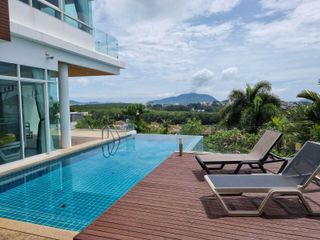 For sale and for rent 3 bedrooms villa in Mueang Phuket, Phuket