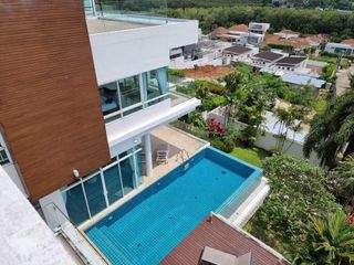 For sale and for rent 3 bedrooms villa in Mueang Phuket, Phuket