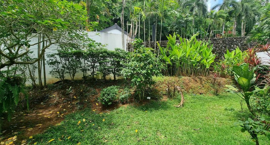 For sale and for rent 3 bedrooms villa in Mueang Phuket, Phuket