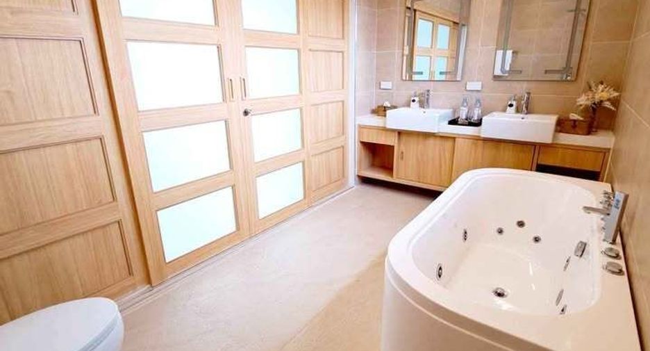 For rent 4 ベッドルーム house in Thalang, Phuket