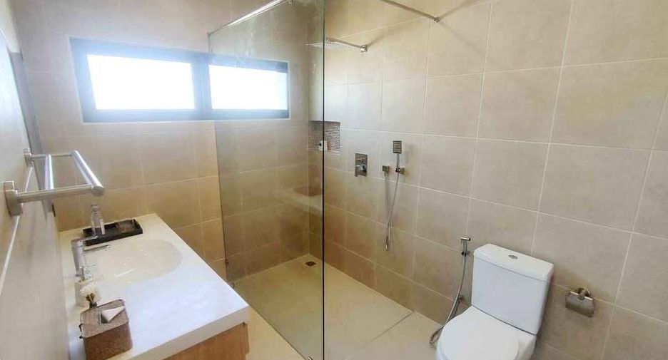 For rent 4 ベッドルーム house in Thalang, Phuket