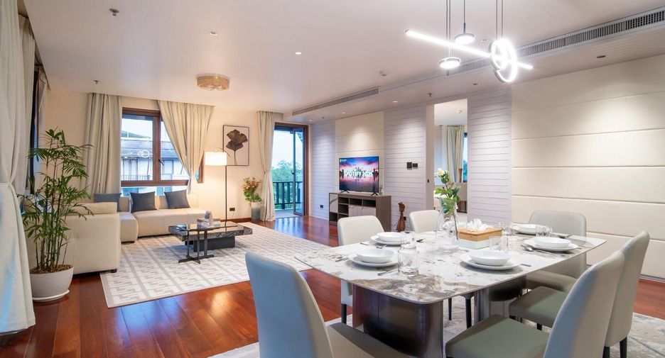 For sale 4 bedrooms condo in Mueang Phuket, Phuket