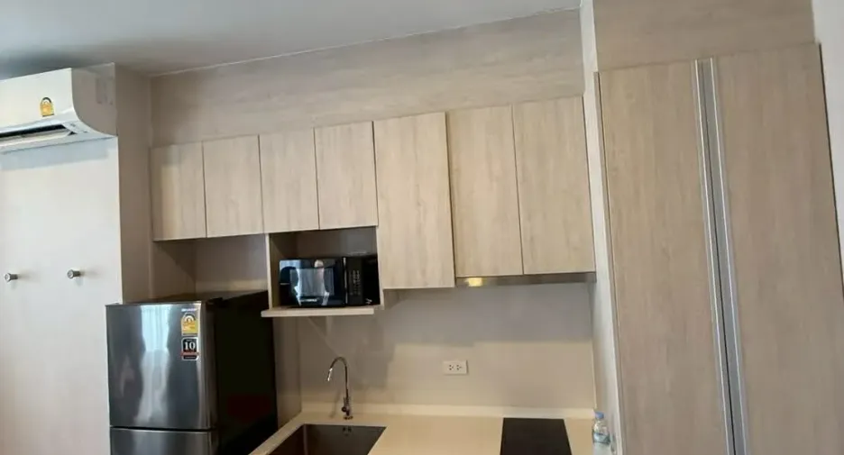 For sale 1 bed condo in Si Racha, Chonburi