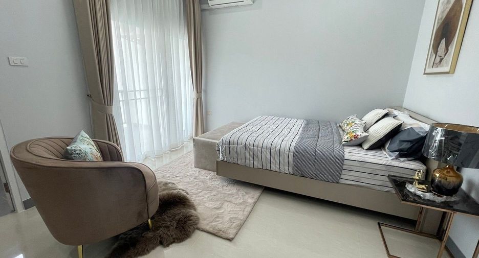 For sale 2 bedrooms townhouse in San Kamphaeng, Chiang Mai