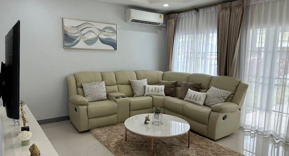 For sale 2 bedrooms townhouse in San Kamphaeng, Chiang Mai