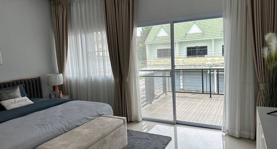 For sale 2 bedrooms townhouse in San Kamphaeng, Chiang Mai