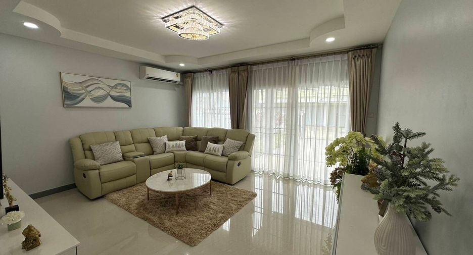 For sale 2 bedrooms townhouse in San Kamphaeng, Chiang Mai