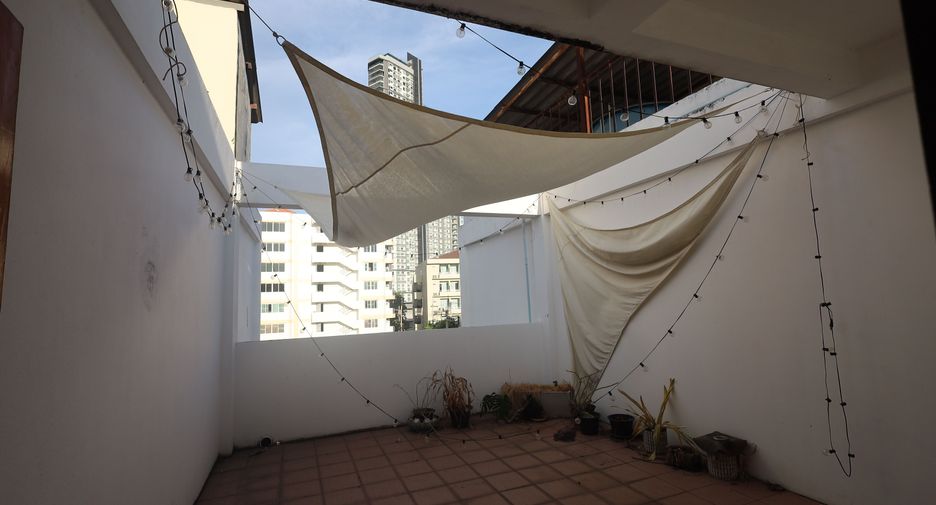 For sale 5 bedrooms retail Space in Bang Lamung, Chonburi