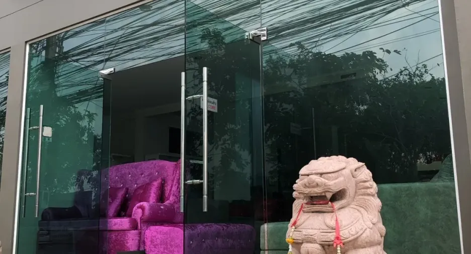 For sale and for rent office in Saphan Sung, Bangkok