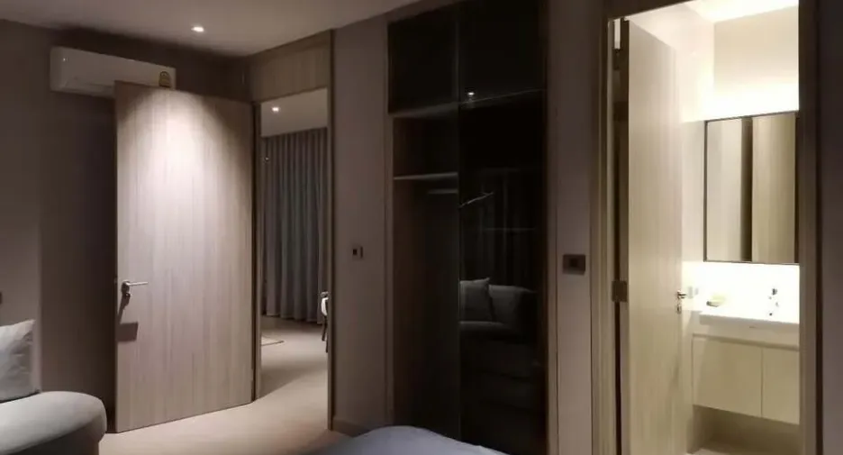 For rent 4 bedrooms house in Watthana, Bangkok