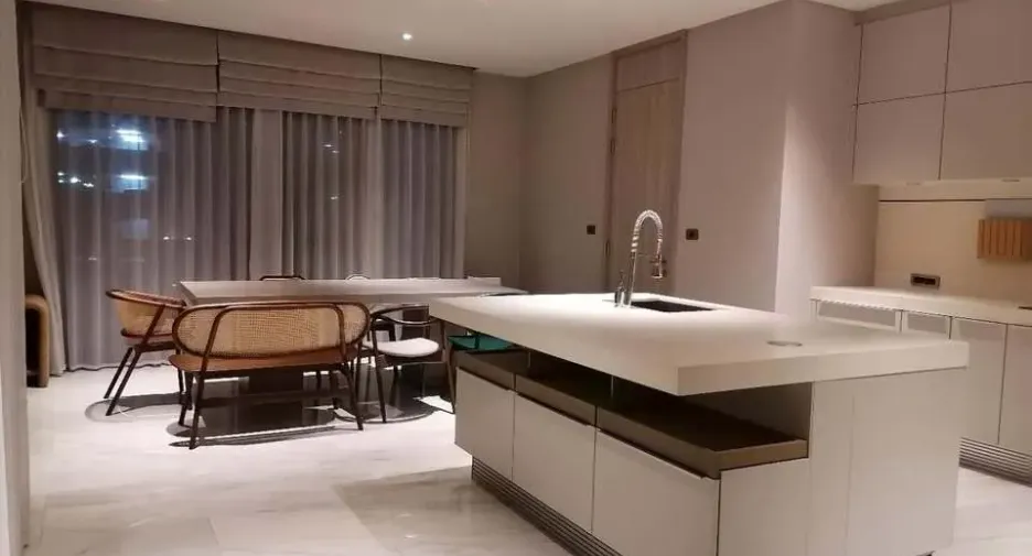 For rent 4 bedrooms house in Watthana, Bangkok