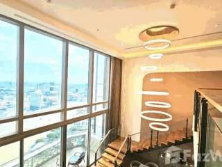 For rent 4 ベッドルーム condo in Khlong San, Bangkok