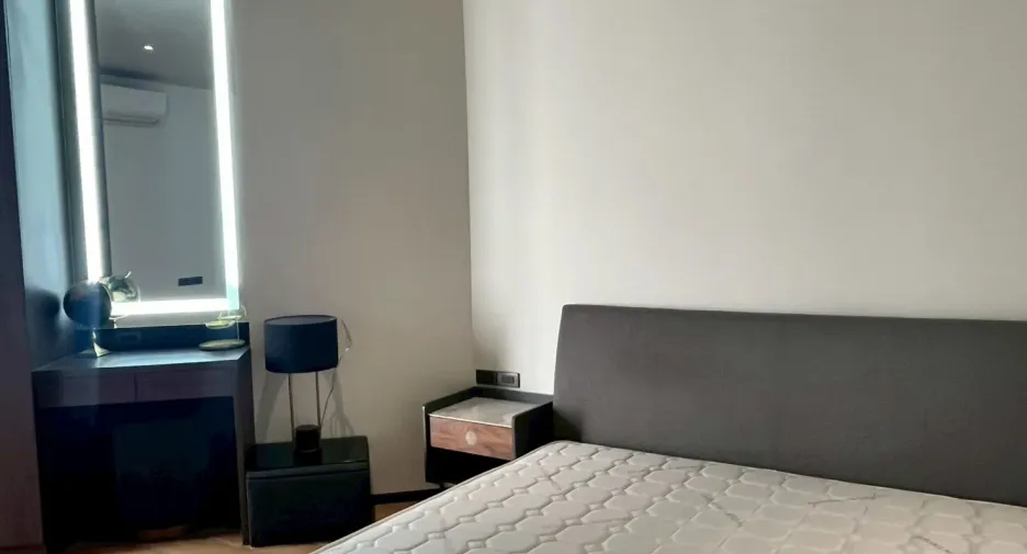 For rent 3 bedrooms apartment in Khlong Toei, Bangkok