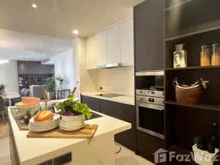 For rent 3 bedrooms apartment in Khlong Toei, Bangkok