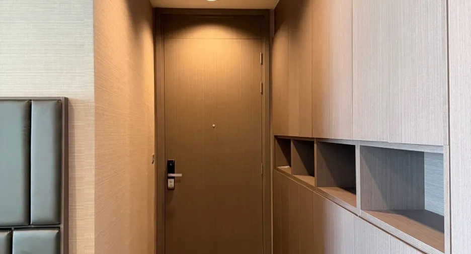 For sale 3 bedrooms condo in Sathon, Bangkok