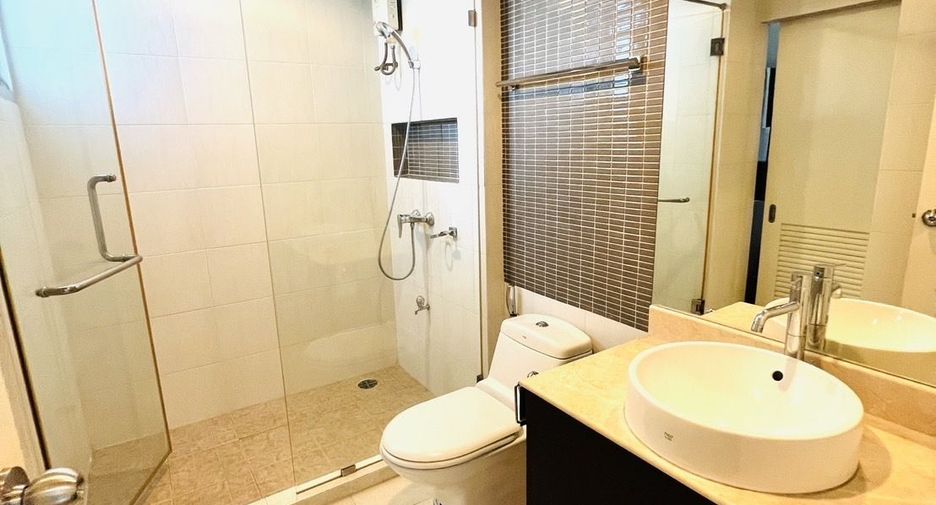 For sale 1 bed condo in Watthana, Bangkok
