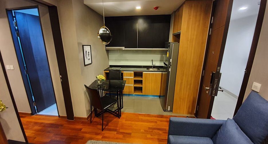 Condo en alquiler de 1 habitaciones en Pathum Wan, Bangkok