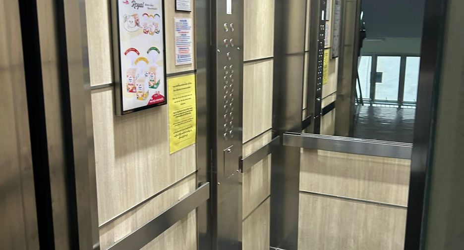 For sale and for rent 2 bedrooms condo in Khlong Toei, Bangkok