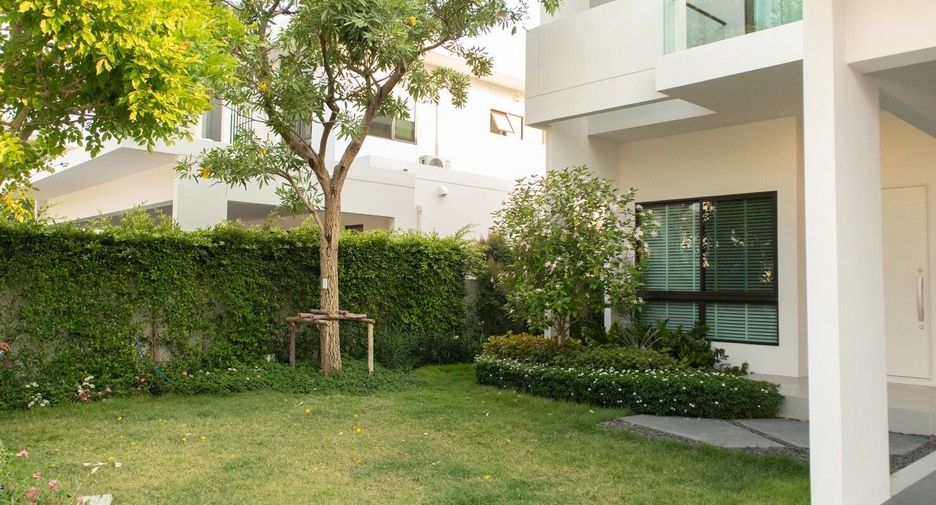 For rent 4 bedrooms house in Bang Phli, Samut Prakan