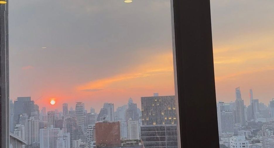 À louer 1 chambre condo à Watthana, Bangkok