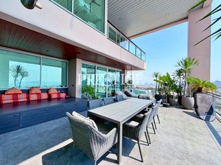 For sale 3 ベッドルーム condo in Bang Lamung, Chonburi