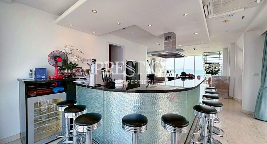 For sale 3 bedrooms condo in Bang Lamung, Chonburi