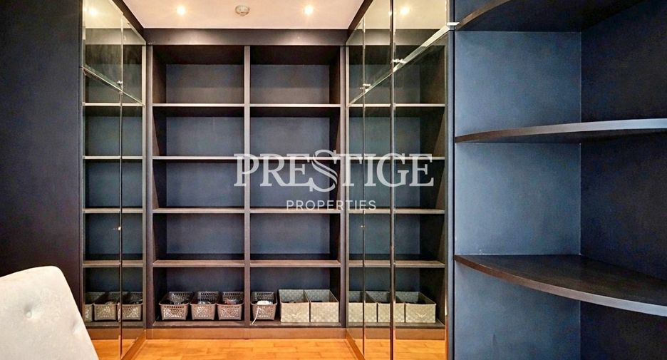 For sale 3 bedrooms condo in Bang Lamung, Chonburi