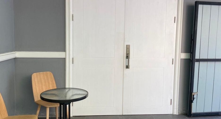 Haus zum Kauf und zur Miete mit 3 Zimmer in Watthana, Bangkok