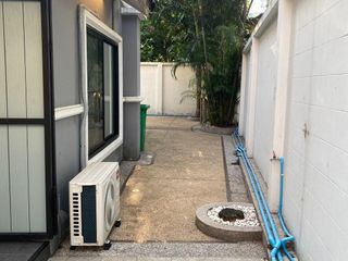 Casa en venta y en alquiler de 3 habitaciones en Watthana, Bangkok