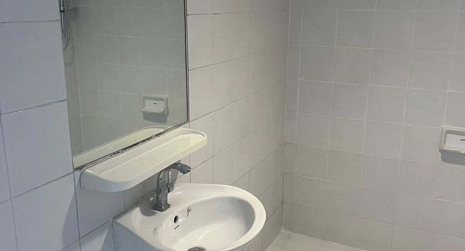 For rent 1 bed condo in Bang Kapi, Bangkok
