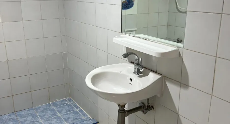 For rent 1 bed condo in Bang Kapi, Bangkok