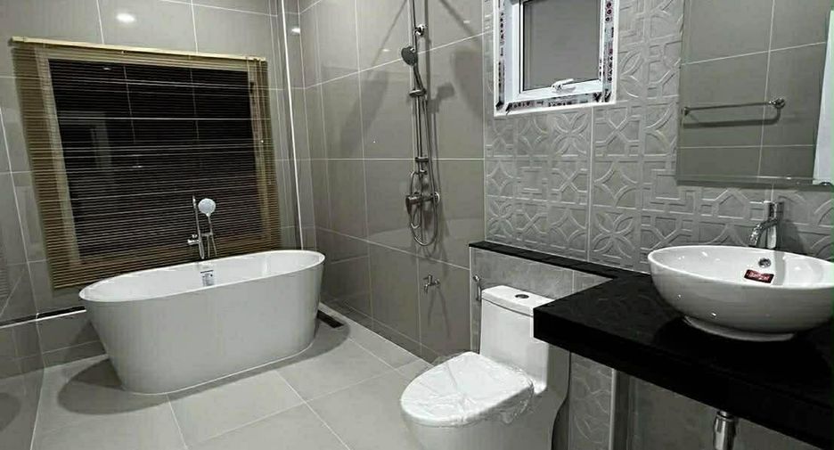 For sale and for rent 3 bedrooms villa in Doi Saket, Chiang Mai