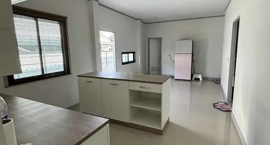 Casa en alquiler de 3 habitaciones en Cha Am, Phetchaburi