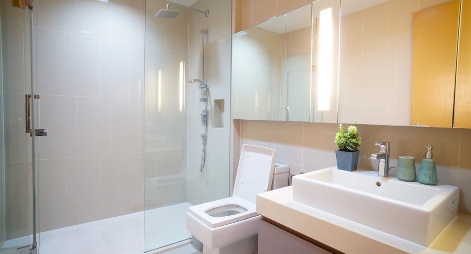Wohnung zur Miete mit 2 Zimmer in Khlong Toei, Bangkok