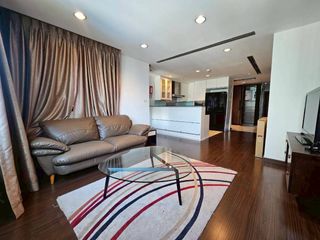 For rent 3 bedrooms condo in Sathon, Bangkok