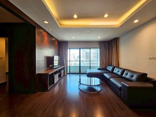 For rent 3 bedrooms condo in Sathon, Bangkok