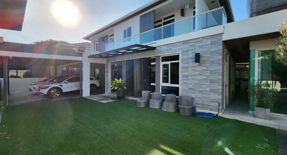 For sale 4 bedrooms house in Bang Phli, Samut Prakan