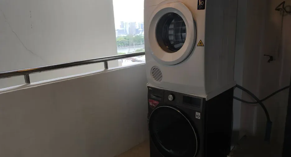 For rent 4 bedrooms condo in Khlong Toei, Bangkok
