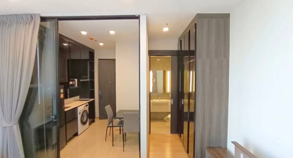 À louer studio condo à Phaya Thai, Bangkok