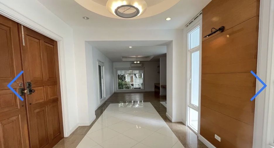 出租 4 卧室 独立屋 在 Khlong Toei, 曼谷