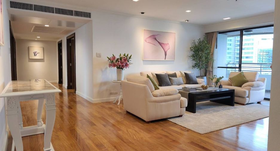 Condo en alquiler de 4 habitaciones en Khlong Toei, Bangkok