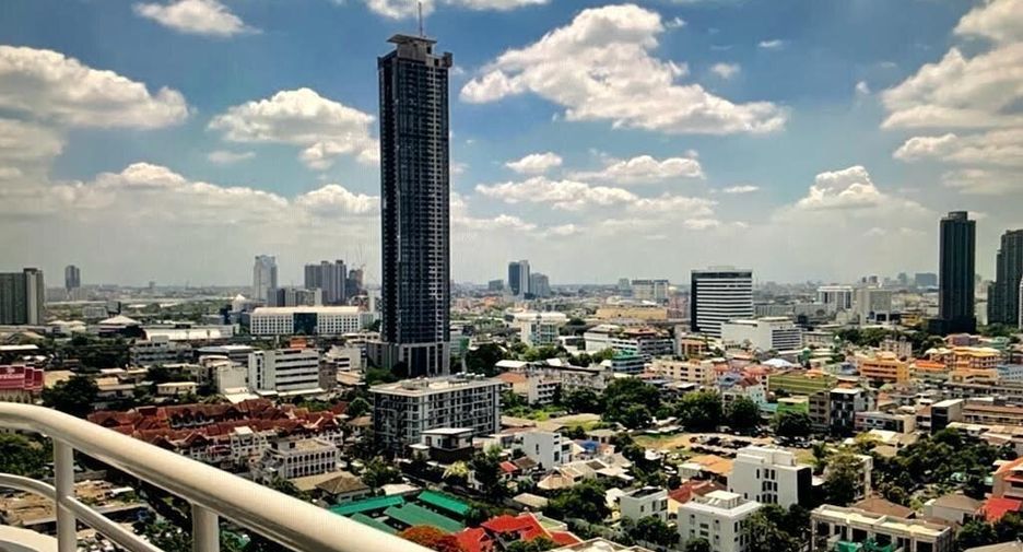 À vendre 3 chambres condo à Watthana, Bangkok