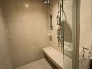 Condo en venta de 2 habitaciones en Huai Khwang, Bangkok